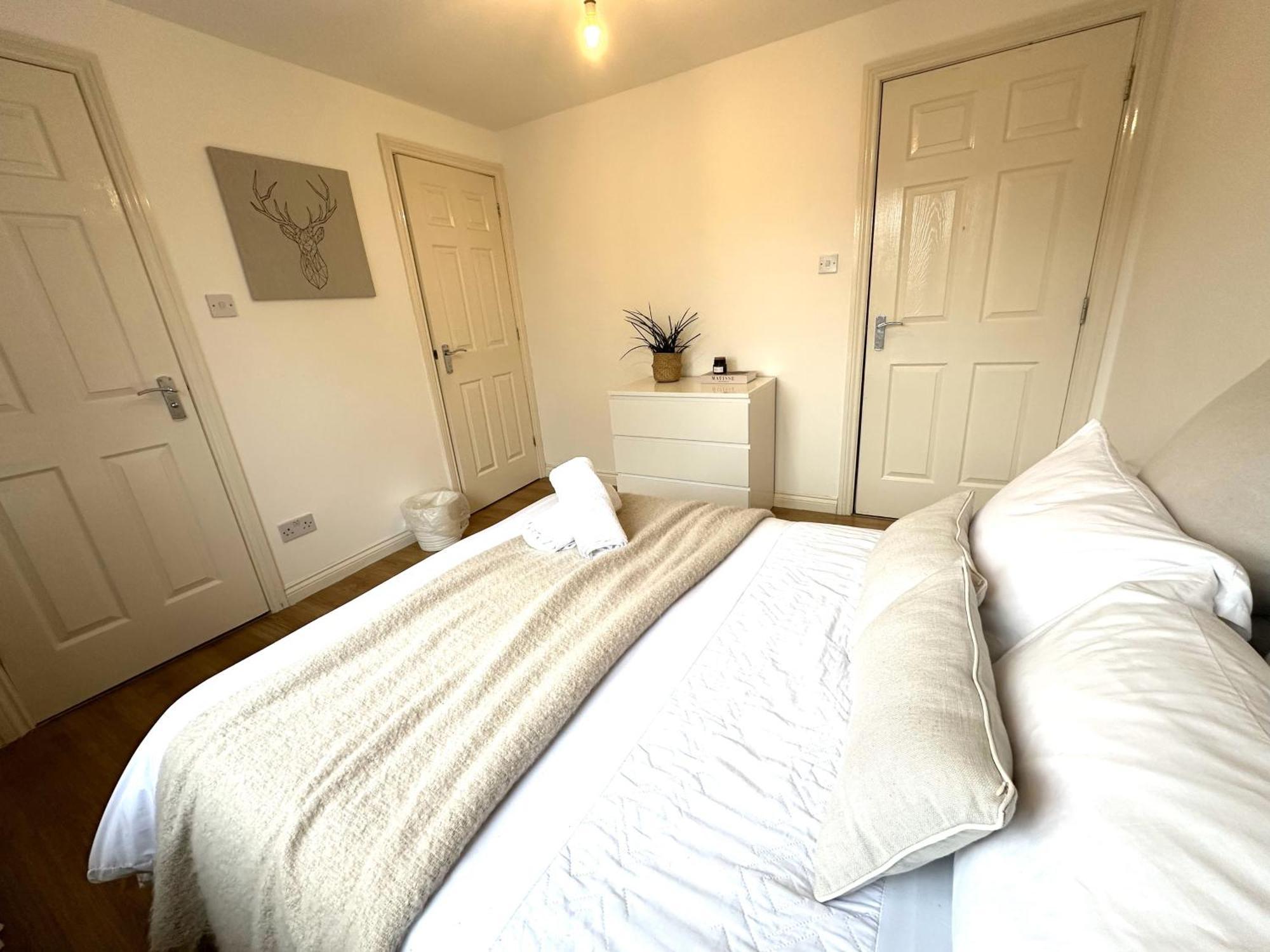 Private Room With En-Suite And Parking In Shared Flat Glasgow Bagian luar foto